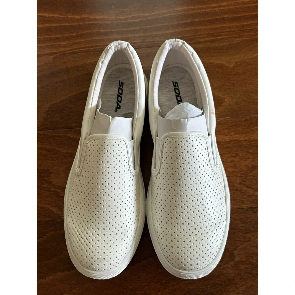 Soda Flat Women Shoes Slip On Loafers Casual Sneakers‎ Memory Foam White 10 NEW